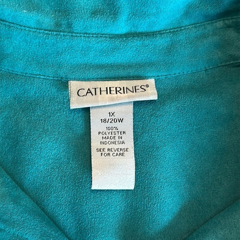 Catherines Long Sleeve Button Down Suede Like Shirt Size 1X (18/20W) in GUC - Picture 6 of 17